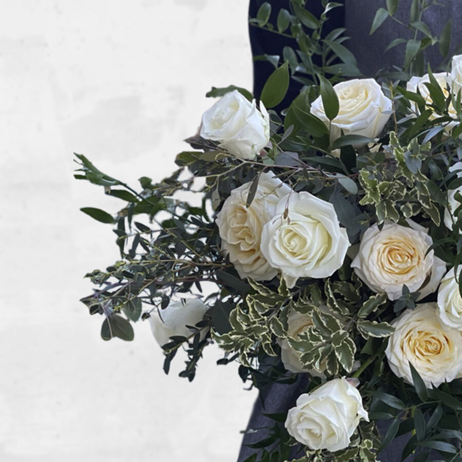 Wild White Roses Wild White Roses - Floristas, entrega de flores lisboa