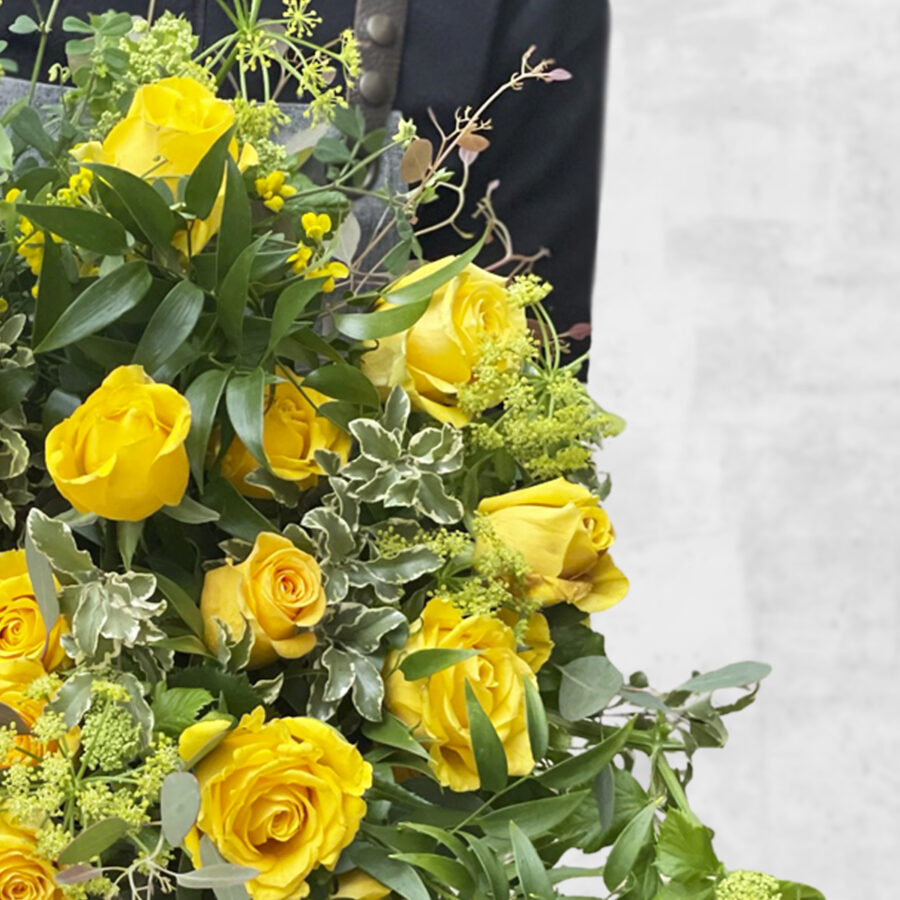Wild Yellow Roses Wild Yellow Roses - Floristas, entrega de flores lisboa