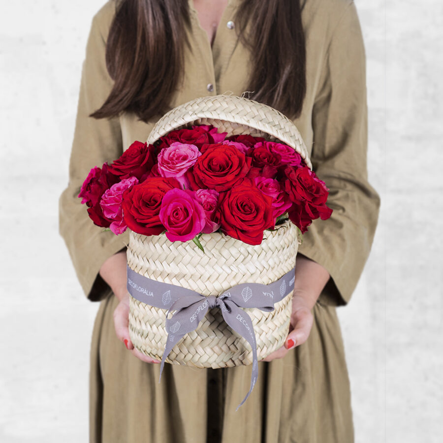 Cesto De Rosas Cesto De Rosas - Floristas, entrega de flores lisboa